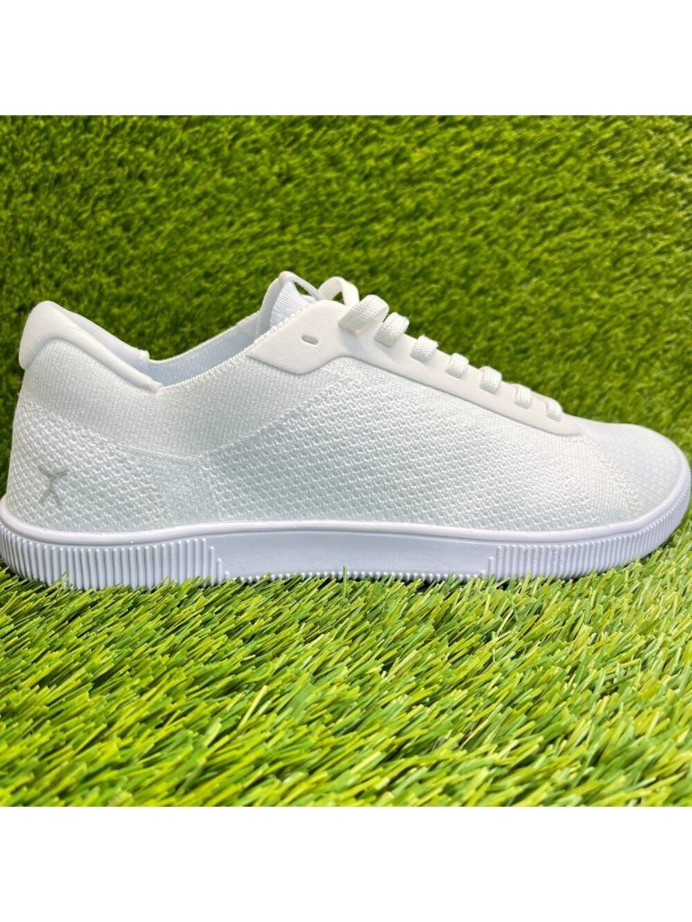 Flux Footwear Adapt Trainer White Mens Size 9.5 Athletic Knit Shoes Sneakers